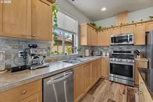 13639 SW King Lear Way, Portland, OR 97224 - Photo 8