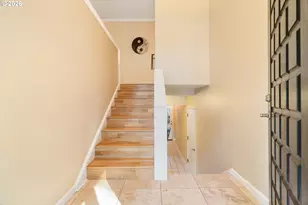 7422 SW 37th Ave, Portland, OR 97219 - Photo 2