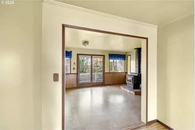 1501 Newport Way, Woodburn, OR 97071 - Photo 6