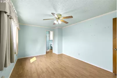 1501 Newport Way, Woodburn, OR 97071 - Photo 12