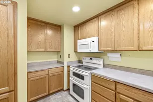 1501 Newport Way, Woodburn, OR 97071 - Photo 4