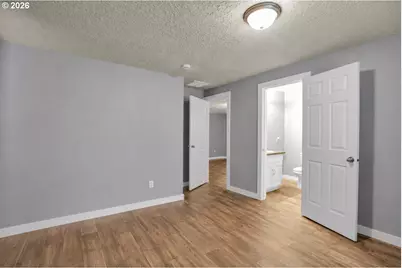 8044 SE Malden St, Portland, OR 97206 - Photo 10