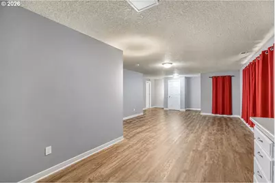8044 SE Malden St, Portland, OR 97206 - Photo 2