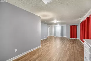 8044 SE Malden St, Portland, OR 97206 - Photo 2