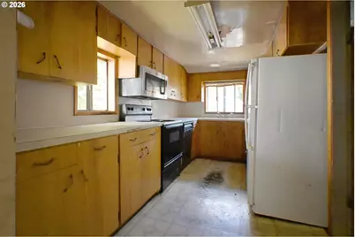 1710 SW 2nd St, McMinnville, OR 97128 - Photo 20