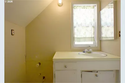 1710 SW 2nd St, McMinnville, OR 97128 - Photo 28