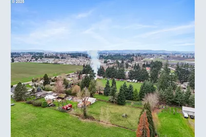 4563 Hazelgreen Rd NE, Salem, OR 97305 - Photo 18