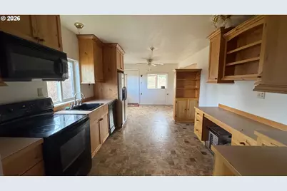 70677 Follett Rd, Elgin, OR 97827 - Photo 32