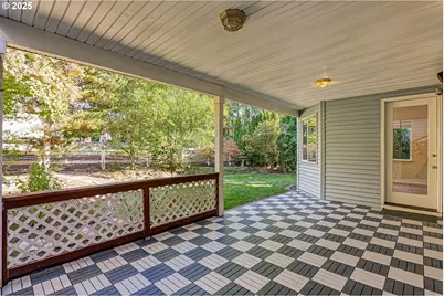 5728 NW Skycrest Pkwy, Portland, OR 97229 - Photo 36