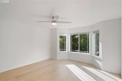 5728 NW Skycrest Pkwy, Portland, OR 97229 - Photo 24