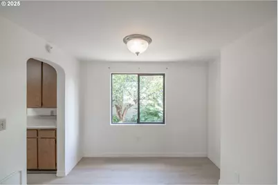 875 S 5th St, Lebanon, OR 97355 - Photo 10