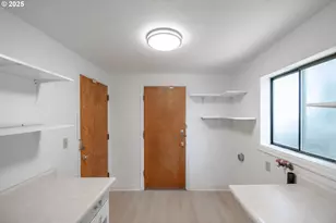 875 S 5th St, Lebanon, OR 97355 - Photo 14