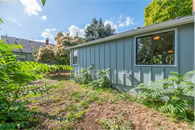 875 S 5th St, Lebanon, OR 97355 - Photo 26