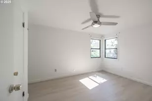 875 S 5th St, Lebanon, OR 97355 - Photo 16