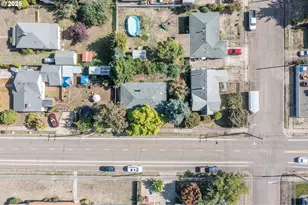 875 S 5th St, Lebanon, OR 97355 - Photo 34