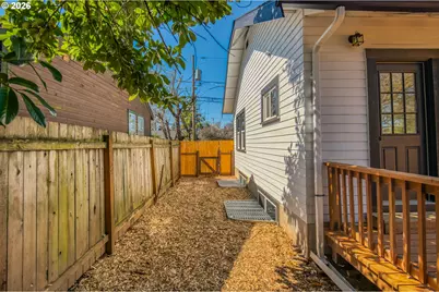 6530 SE 83rd Ave, Portland, OR 97266 - Photo 24