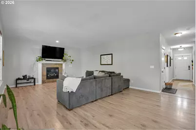 344 SE Condor Dr, Gresham, OR 97080 - Photo 18
