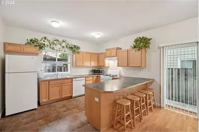 6313 SE 96th Pl, Portland, OR 97266 - Photo 10