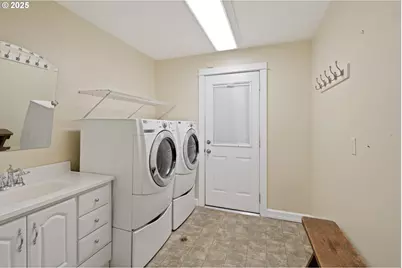 6869 S Knights Bridge Rd, Canby, OR 97013 - Photo 30