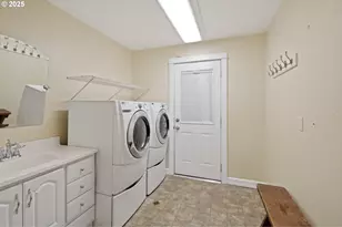 6869 S Knights Bridge Rd, Canby, OR 97013 - Photo 30