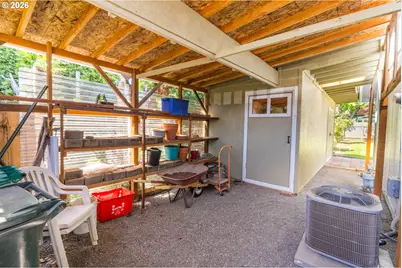 16085 SW Westwind Dr, Beaverton, OR 97078 - Photo 18