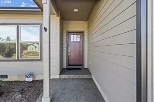 924 Durham Ave, Sutherlin, OR 97479 - Photo 4