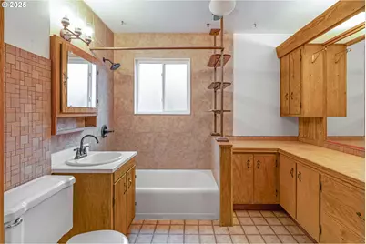 11529 NE Fargo St, Portland, OR 97220 - Photo 18