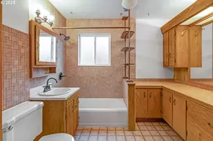 11529 NE Fargo St, Portland, OR 97220 - Photo 18