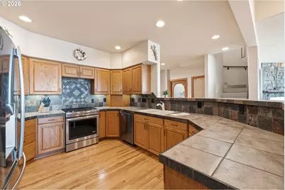 90778 Southview Ln, Florence, OR 97439 - Photo 12