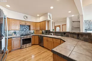 90778 Southview Ln, Florence, OR 97439 - Photo 12