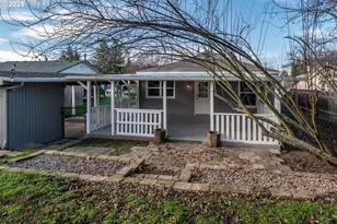 1551 NE Morris St, Roseburg, OR 97470 - Photo 6
