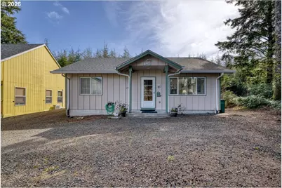 142 S Quadrant St, Rockaway Beach, OR 97136 - Photo 2
