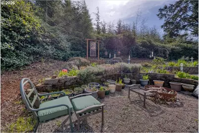 142 S Quadrant St, Rockaway Beach, OR 97136 - Photo 22