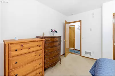 142 S Quadrant St, Rockaway Beach, OR 97136 - Photo 16