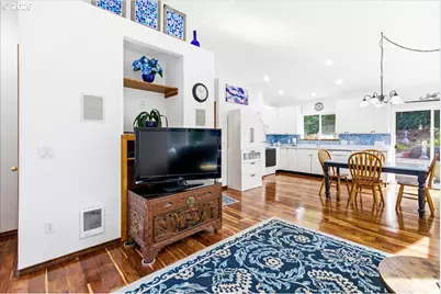 142 S Quadrant St, Rockaway Beach, OR 97136 - Photo 6