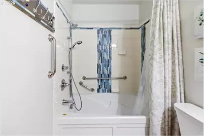 142 S Quadrant St, Rockaway Beach, OR 97136 - Photo 18