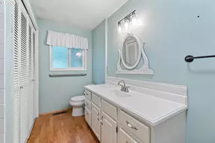 13068 SE Capistrano Ct, Milwaukie, OR 97222 - Photo 36