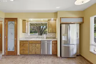 1829 E 8th St, The Dalles, OR 97058 - Photo 10