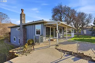 1829 E 8th St, The Dalles, OR 97058 - Photo 34