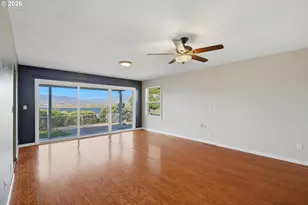 1829 E 8th St, The Dalles, OR 97058 - Photo 4