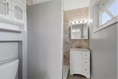 1829 E 8th St, The Dalles, OR 97058 - Photo 14