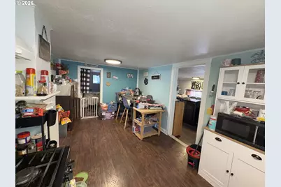 844 NE Johnson St, Myrtle Creek, OR 97457 - Photo 16
