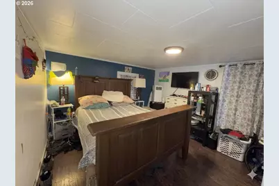 844 NE Johnson St, Myrtle Creek, OR 97457 - Photo 6