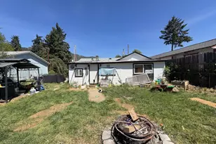 844 NE Johnson St, Myrtle Creek, OR 97457 - Photo 24