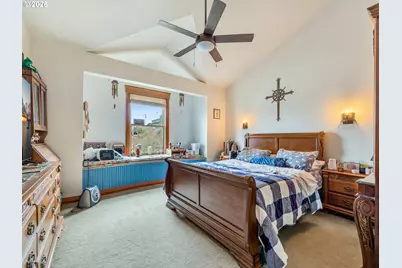 409 2nd St, Astoria, OR 97103 - Photo 20