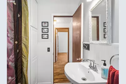 321 SE 108th Ave, Portland, OR 97216 - Photo 20