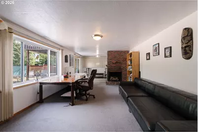 13257 NE Fremont St, Portland, OR 97230 - Photo 16