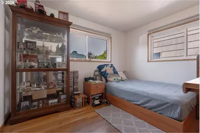 13257 NE Fremont St, Portland, OR 97230 - Photo 12