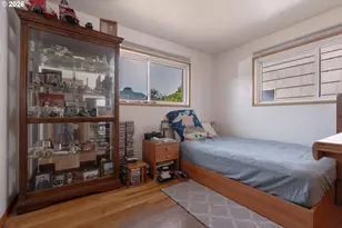 13257 NE Fremont St, Portland, OR 97230 - Photo 12