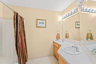 14731 SE Landis Ct, Clackamas, OR 97015 - Photo 36